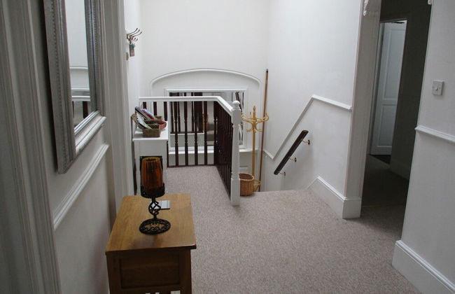 Lovely, Spacious, 3 Bedded, First Floor Apartment - Foto 30