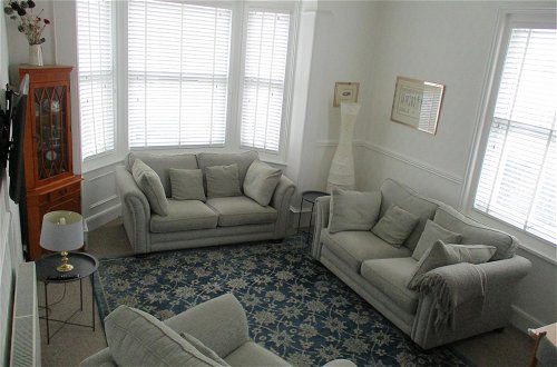 Photo 21 - Lovely, Spacious, 3 Bedded, First Floor Apartment