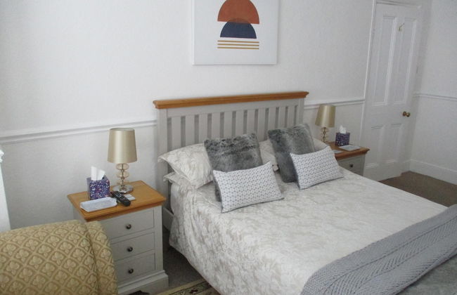 Lovely, Spacious, 3 Bedded, First Floor Apartment - Foto 7