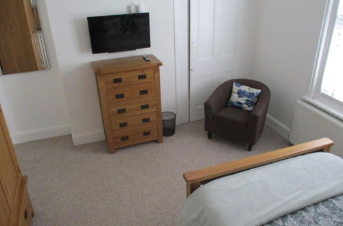 Photo 5 - Lovely, Spacious, 3 Bedded, First Floor Apartment