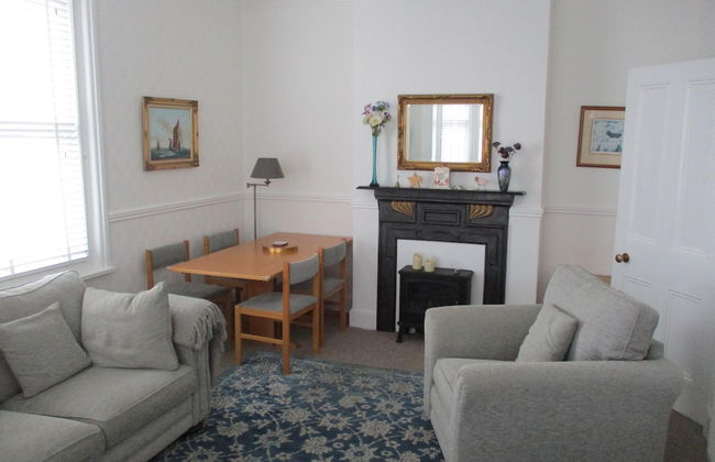 Lovely, Spacious, 3 Bedded, First Floor Apartment - Foto 19