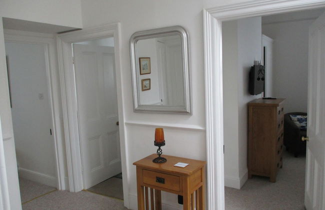 Lovely, Spacious, 3 Bedded, First Floor Apartment - Foto 27