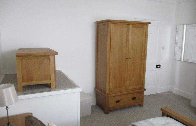 Lovely, Spacious, 3 Bedded, First Floor Apartment - Foto 6