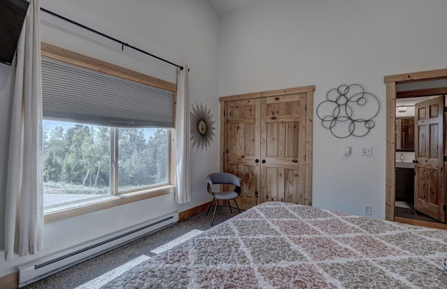Kussy Chalet at Terry Peak - Photo 4