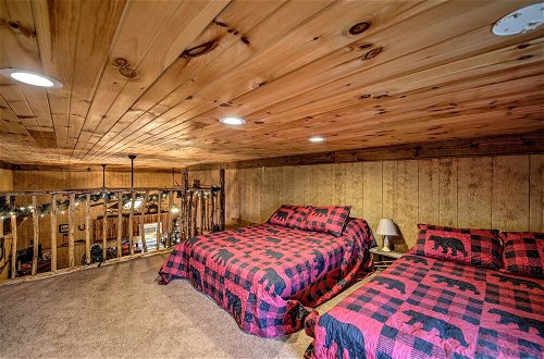Foto 11 - 'the Bovard Lodge' Rustic Cabin Near Ohio River