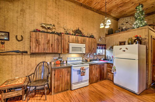 Photo 6 - 'the Bovard Lodge' Rustic Cabin Near Ohio River