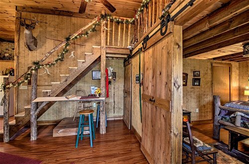 Foto 15 - 'the Bovard Lodge' Rustic Cabin Near Ohio River