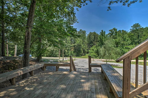 Foto 5 - Guntersville Lake Cabin w/ 3 Fishing Ponds