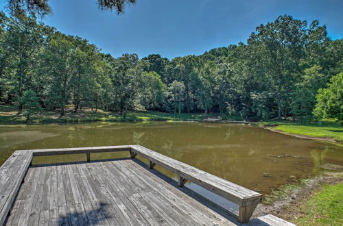 Foto 11 - Guntersville Lake Cabin w/ 3 Fishing Ponds