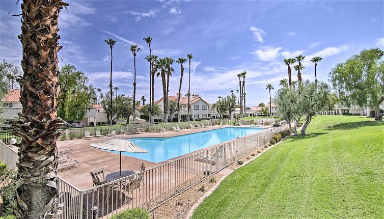 Foto 1 - Palm Desert Townhome w/ Pool Access & Golf Course
