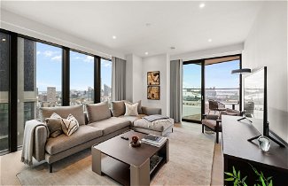 Photo 1 - Luxury two Bedroom Apartment in East London s Docklands