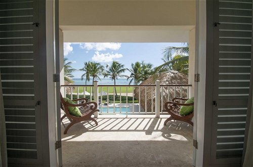 Foto 23 - Ocean Front Luxury Villa in Golf and Beach Resort