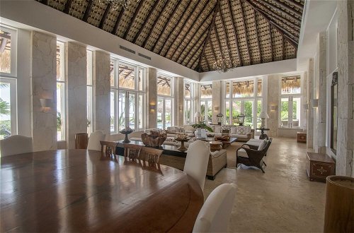 Foto 34 - Ocean Front Luxury Villa in Golf and Beach Resort