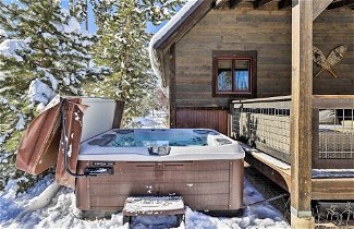 Foto 3 - Spacious Rocky Mountain Cabin w/ Hot Tub & Deck
