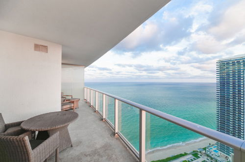 Foto 13 - Luxury Condo wOcean Views close to Beach