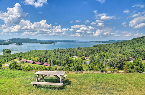 Photo 10 - Lakeside Cabin Nestled in Kudzu Cove Resort