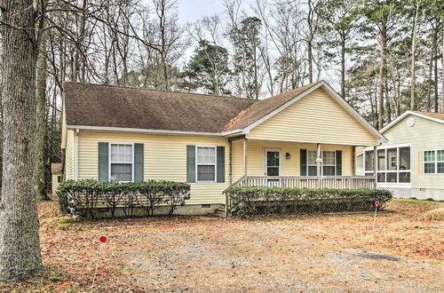 Photo 9 - Delightful House w/ Fire Pit & Community Pool