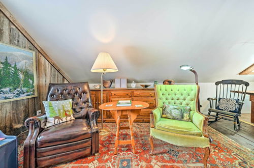 Photo 6 - Cozy Catskills Vacation Rental With Deck