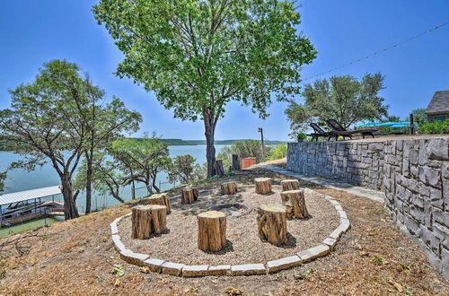 Photo 27 - Spacious Palo Pinto Home: Private Dock & Pool