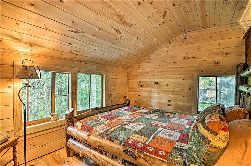 Foto 8 - Warm & Cozy Adirondacks Cabin on Otter Lake