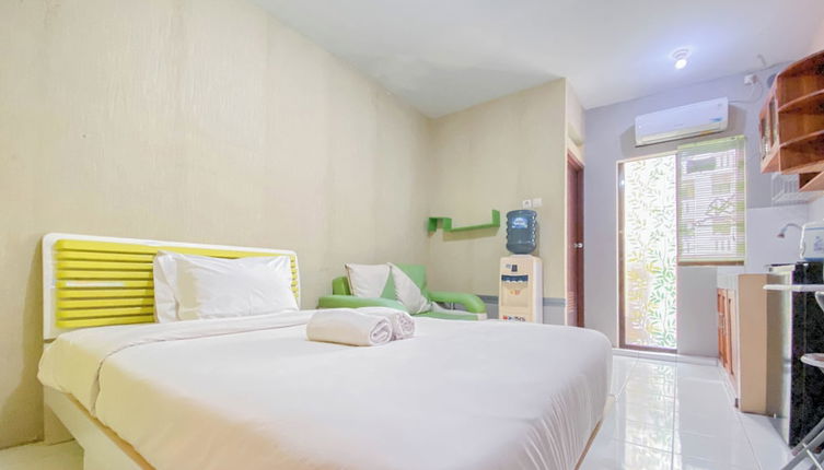 Photo 1 - Great Deal Studio At Gateway Ahmad Yani Cicadas Apartment