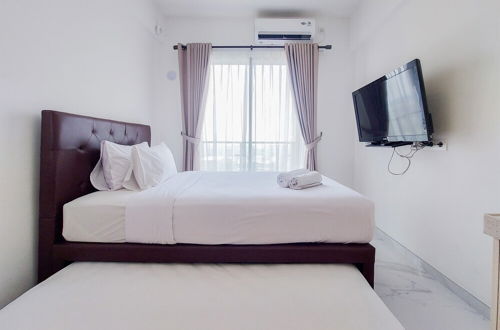 Photo 4 - Homey And Simply Studio Sky House Bsd Apartment Near Ice Bsd