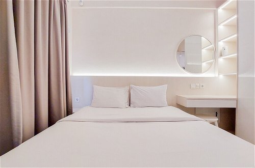 Photo 1 - Comfy Designed And Modern Studio At Sky House Bsd Apartment