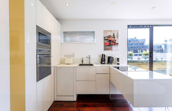 RAI - Modern Tower Hill Penthouse - Foto 4