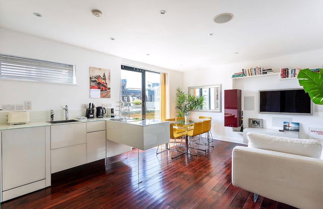 RAI - Modern Tower Hill Penthouse - Foto 12