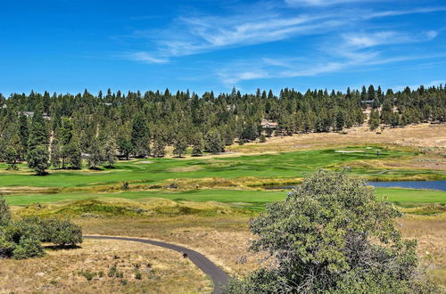 Photo 6 - Rustic Klamath Falls Retreat w/ Private Deck