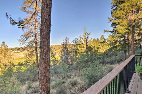 Photo 8 - Rustic Klamath Falls Retreat w/ Private Deck