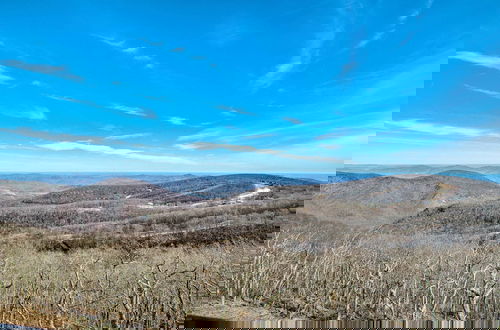 Photo 16 - Wintergreen Condo w/ Balcony + Mountain Views