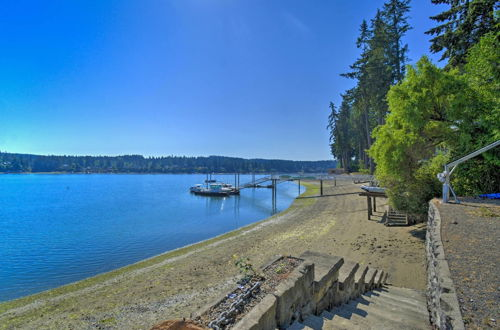Photo 5 - Waterfront Gig Harbor Home w/ Furnished Deck