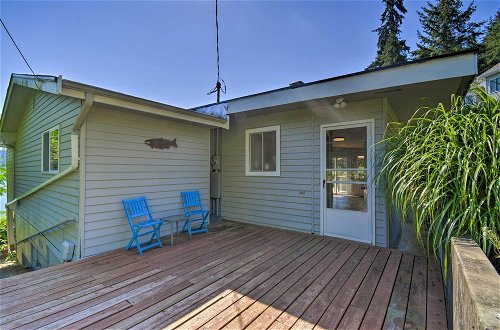 Photo 15 - Waterfront Gig Harbor Home w/ Furnished Deck