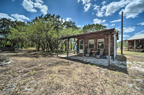 Foto 10 - 2 Rustic Cabins w/ Porches on Remote Ranch