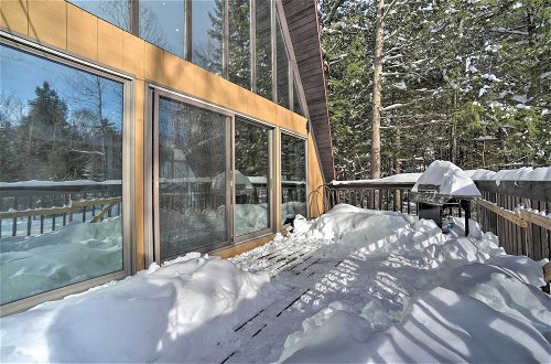 Foto 9 - Cozy A-frame Cabin w/ Pool Table: 8 Mi to Mt Snow