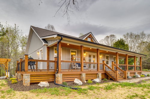 Photo 6 - Upscale Rutherfordton Vacation Rental With Hot Tub