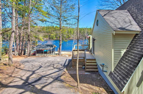 Foto 2 - Lakefront Retreat w/ Kayaks, Grill, Fire Pit