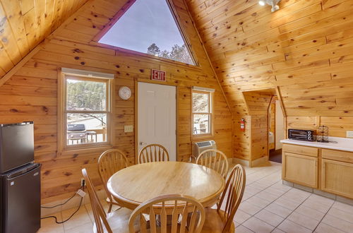 Foto 23 - Cozy Keystone Cabin: Hot Tub, 3 Mi to Mt Rushmore