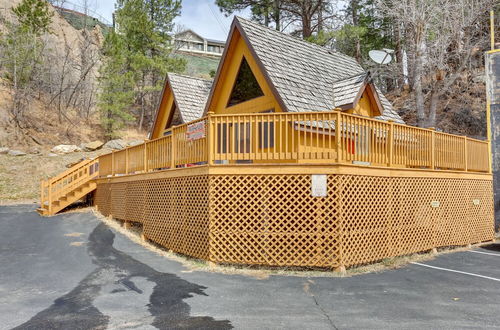 Photo 3 - Cozy Keystone Cabin: Hot Tub, 3 Mi to Mt Rushmore