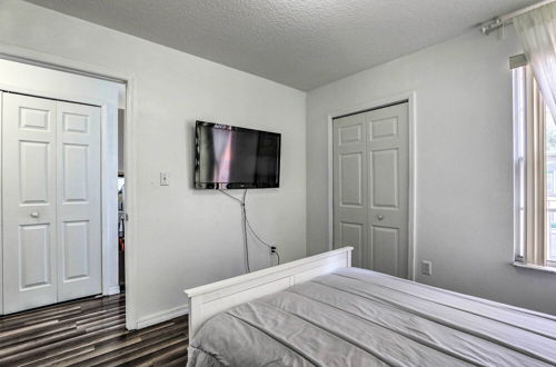 Foto 21 - Bright Kissimmee Condo < 6 Mi to Disney World