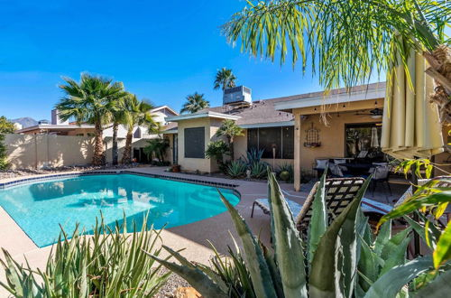 Foto 3 - Charming Scottsdale Home w/ Pool, Patio + Hot Tub