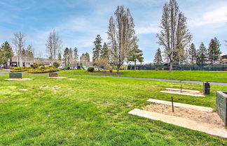 Photo 2 - Stunning Townhome Near Upper Klamath Lake