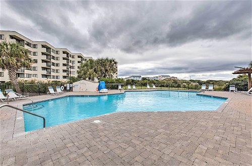 Photo 3 - Sands Villa Resort Oceanfront Condo With Pools