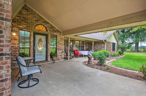 Photo 6 - Cozy Family Home w/ Fire Pit, 4 Mi to Lake Fork