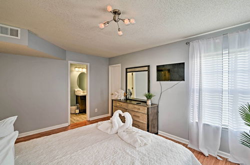 Photo 3 - Surfside Beach Condo w/ Pool Access, Near Beaches