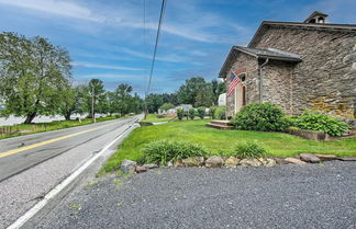 Foto 3 - Cozy Wrightsville Cottage w/ Private Hot Tub