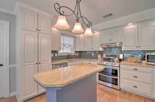 Photo 11 - Spacious Fairhope Cottage w/ Covered Patio