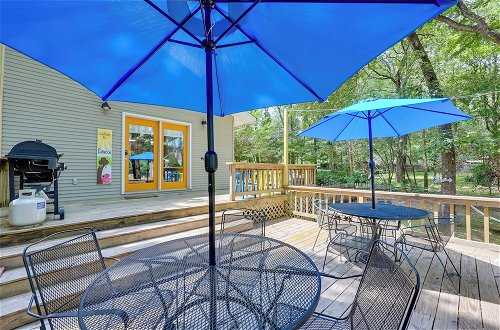 Foto 21 - Lakefront Hot Springs Home w/ Furnished Deck