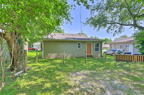 Foto 16 - Quaint Downtown Murfreesboro Cottage w/ Lush Yard